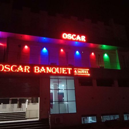 Oscar Banquet And Hotel Kālka Exterior foto